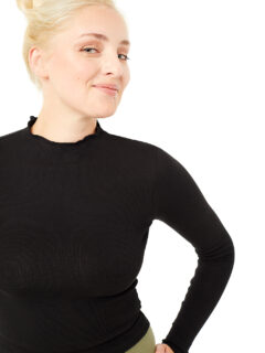 Cropped Turtleneck (black)
